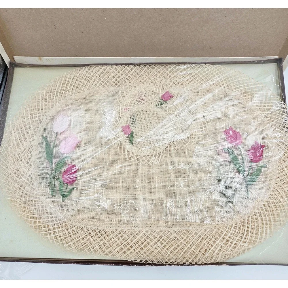 Handwoven Raffia Straw Oval Placemats Round Coasters Embroidered Pink Tulip 4 ea